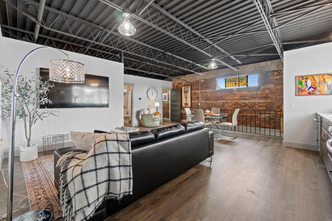 The 418. An 1866 Build With Modern Comforts Fort Wayne Eksteriør bilde